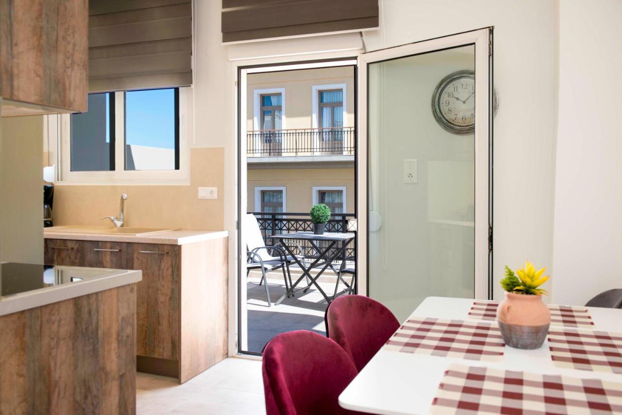 Comfy Central 1 Bedroom Apt With Terrace And View Ираклион Экстерьер фото